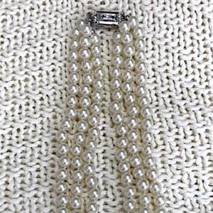 Carolee 3-Strand Pearls - Jackie O!